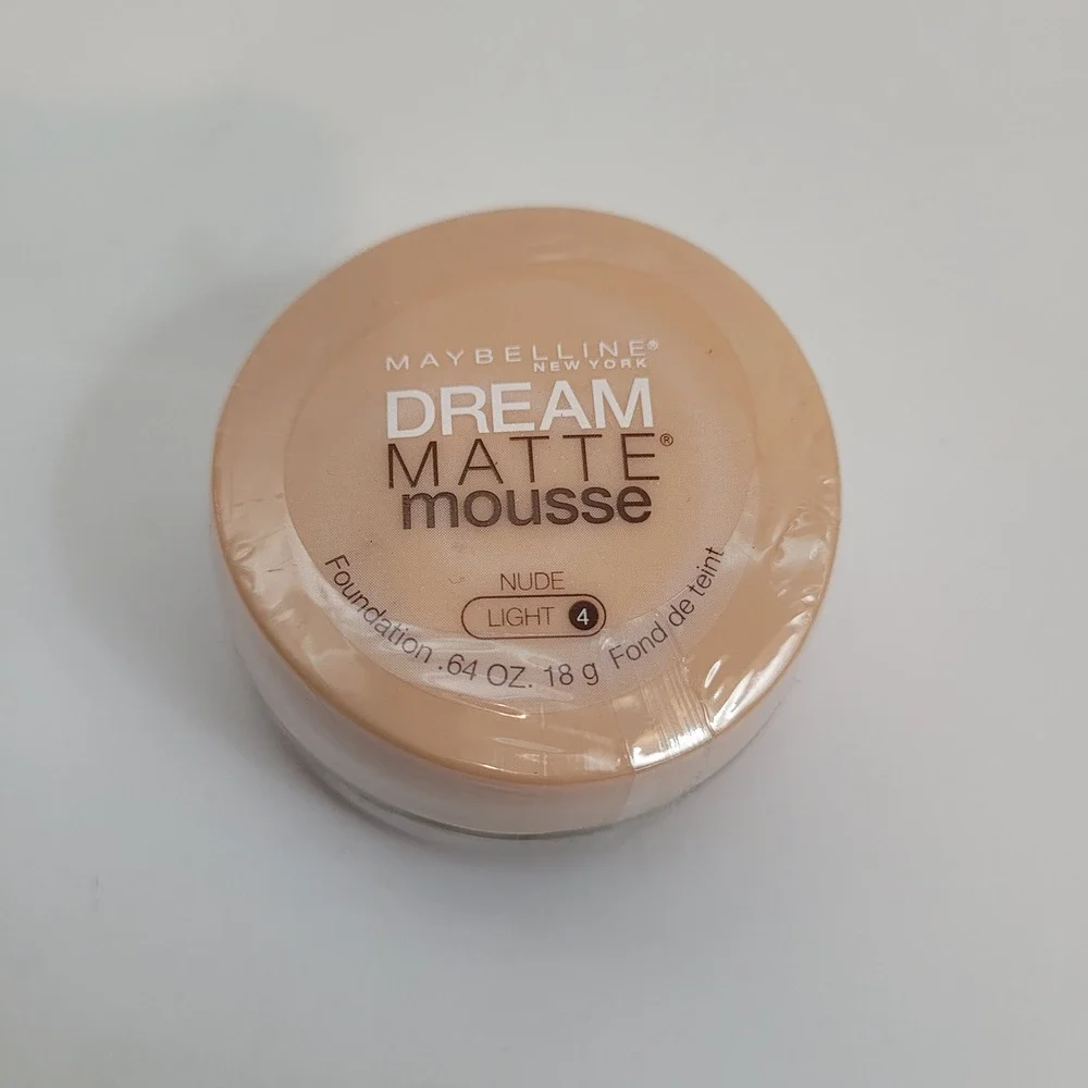 Maybelline Dream Matte Mousse Foundation Women Nude Light 4 0.64oz New Sealed